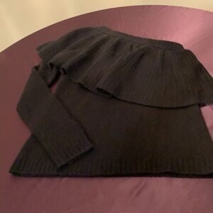 Aqua Cashmere one shoulder sweater, Sz S